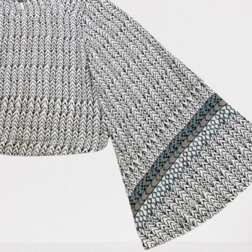 FREE PEOPLE Stars Aligned Bell Sleeve Crop Top Blouse in Chevron Tribal Size M - Picture 7 of 11